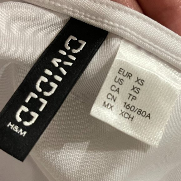 h&m white asymmetrical top - Picture 2 of 5